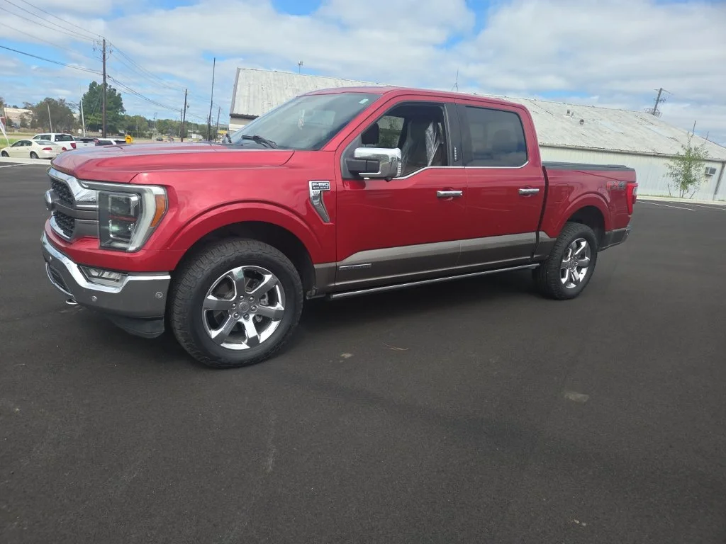 Used 2021 Red Ford King Ranch image 4
