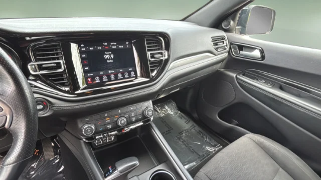 Used 2023 Black Dodge SXT image 24