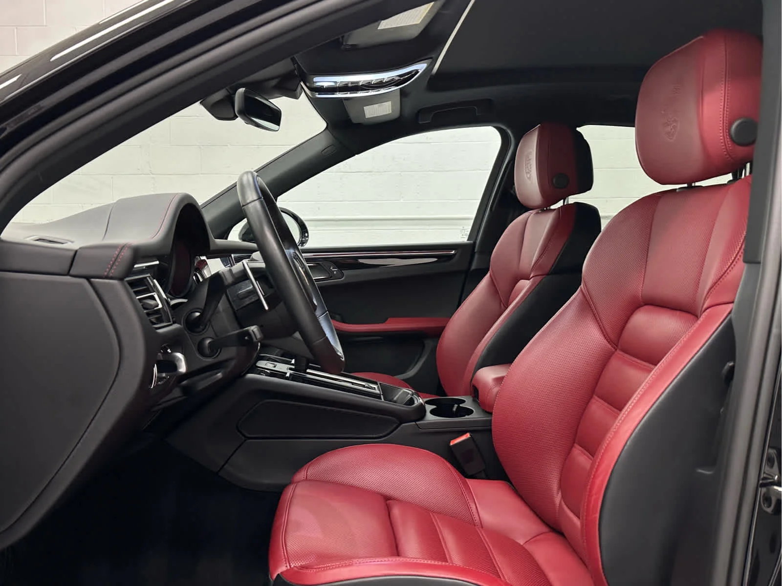 2024 Porsche Macan S - Photo 11