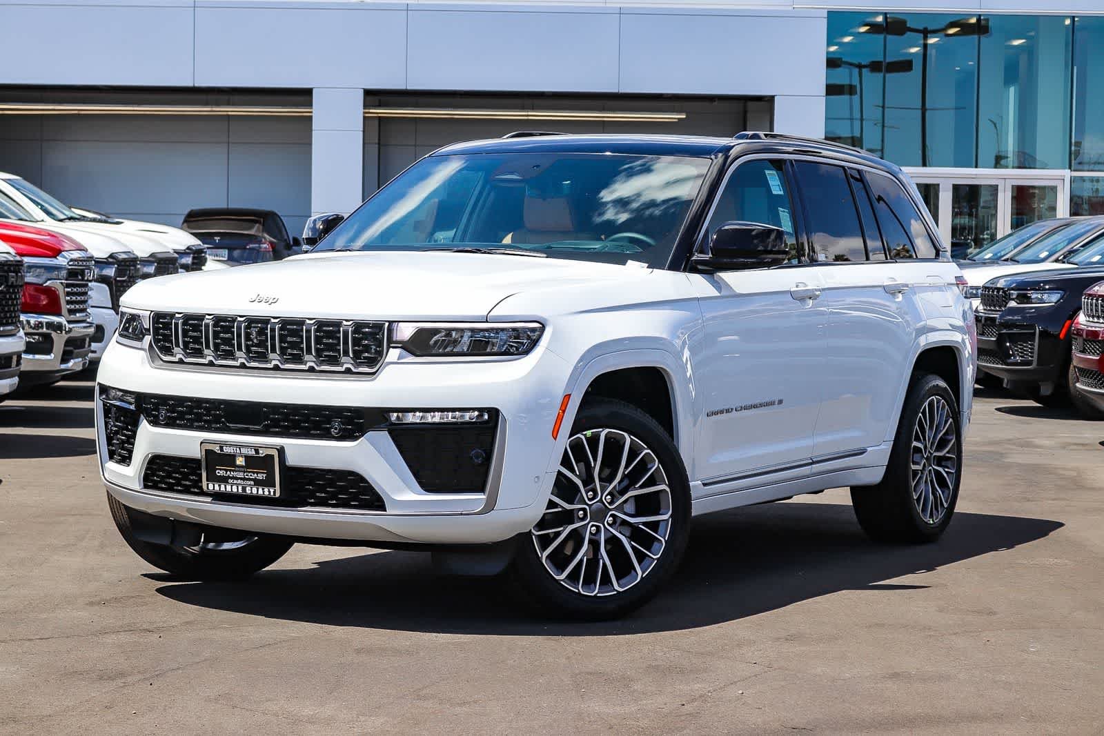 New 2026 Jeep Grand Cherokee Summit Sport Utility in Costa Mesa
