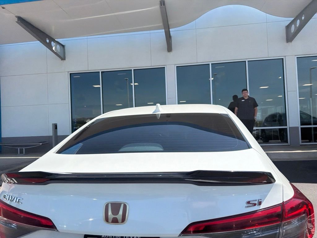 Used 2022 Platinum White Pearl Honda Si image 5