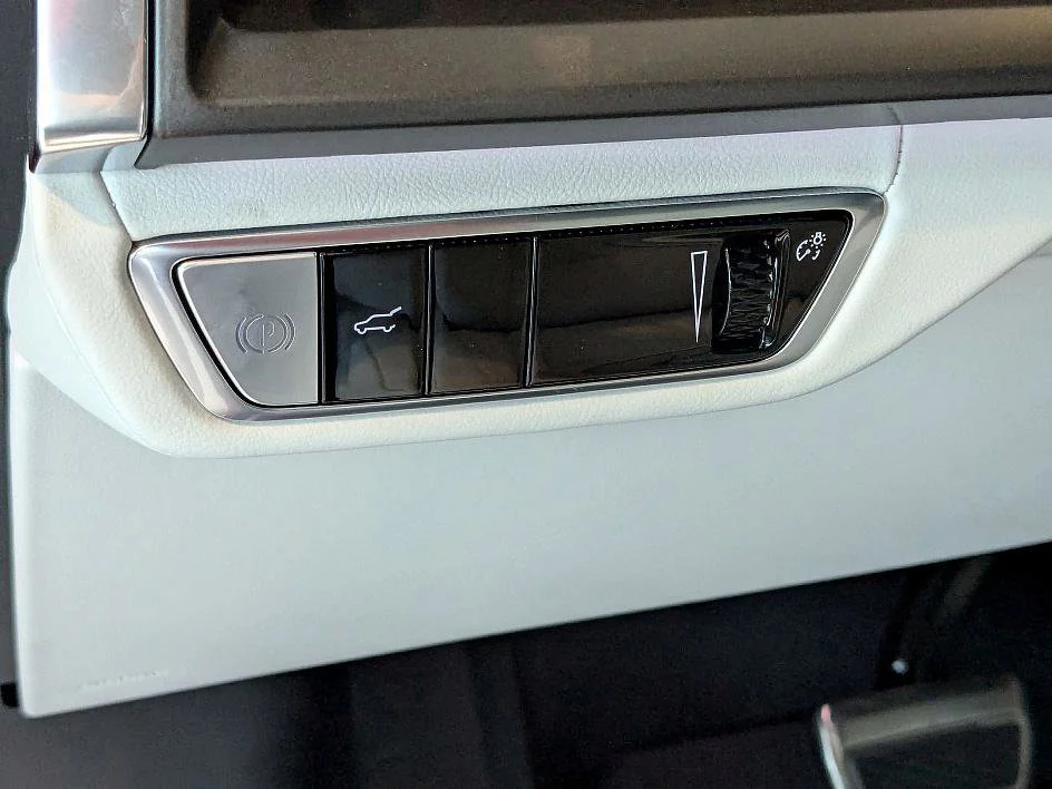 2026 Cadillac VISTIQ Luxury - Photo 15