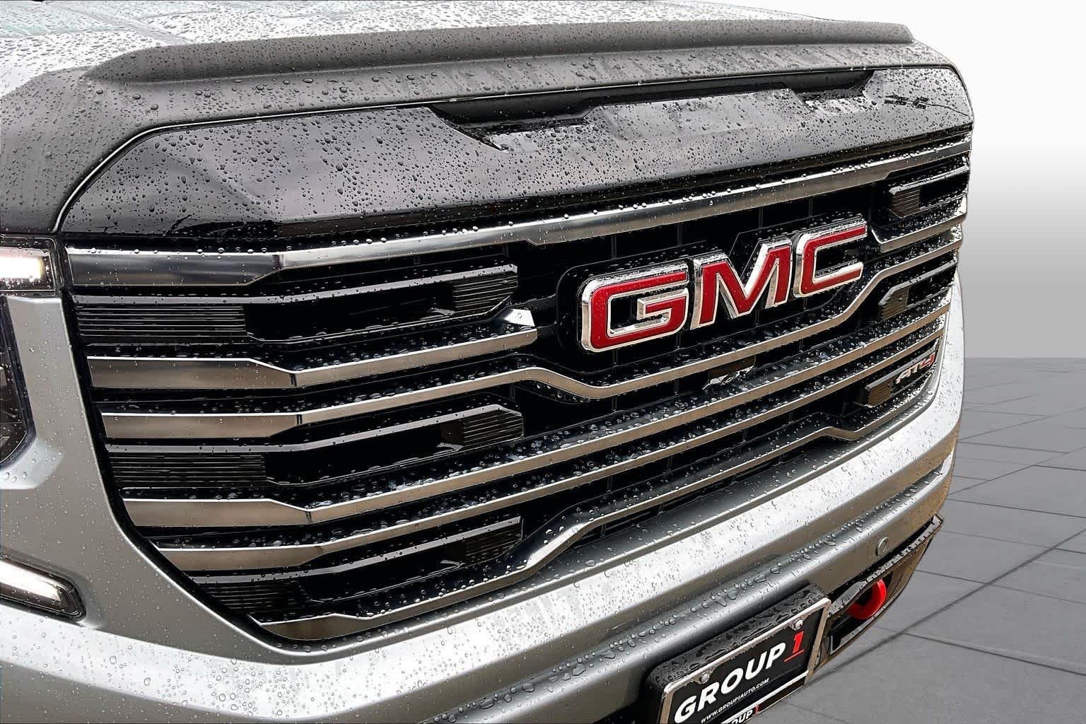 Used 2025 Sterling Metallic GMC AT4 image 30