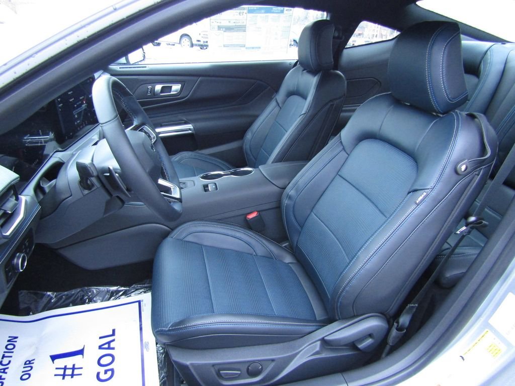 2025 Ford Mustang GT Premium Fastback - Photo 10