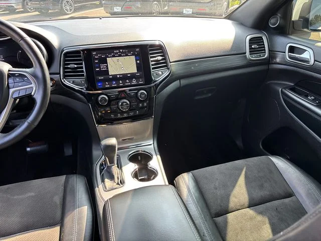 Used 2019 White Jeep Altitude image 12
