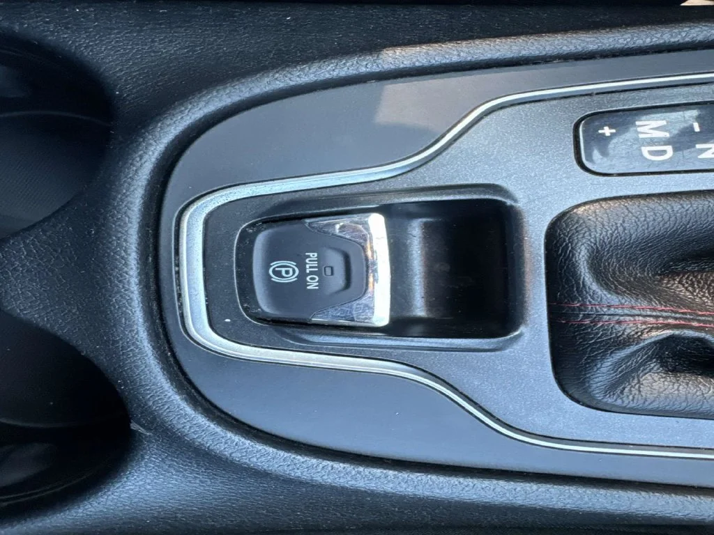 Used 2019 Pearl White Pearlcoat Jeep Trailhawk image 44