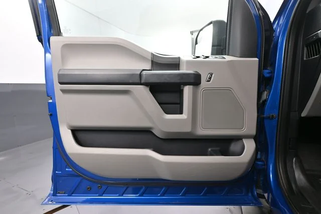 Used 2017 Blue Ford XL image 20