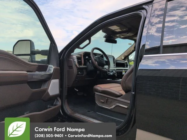New 2026 Agate Black Metallic Ford King Ranch image 9
