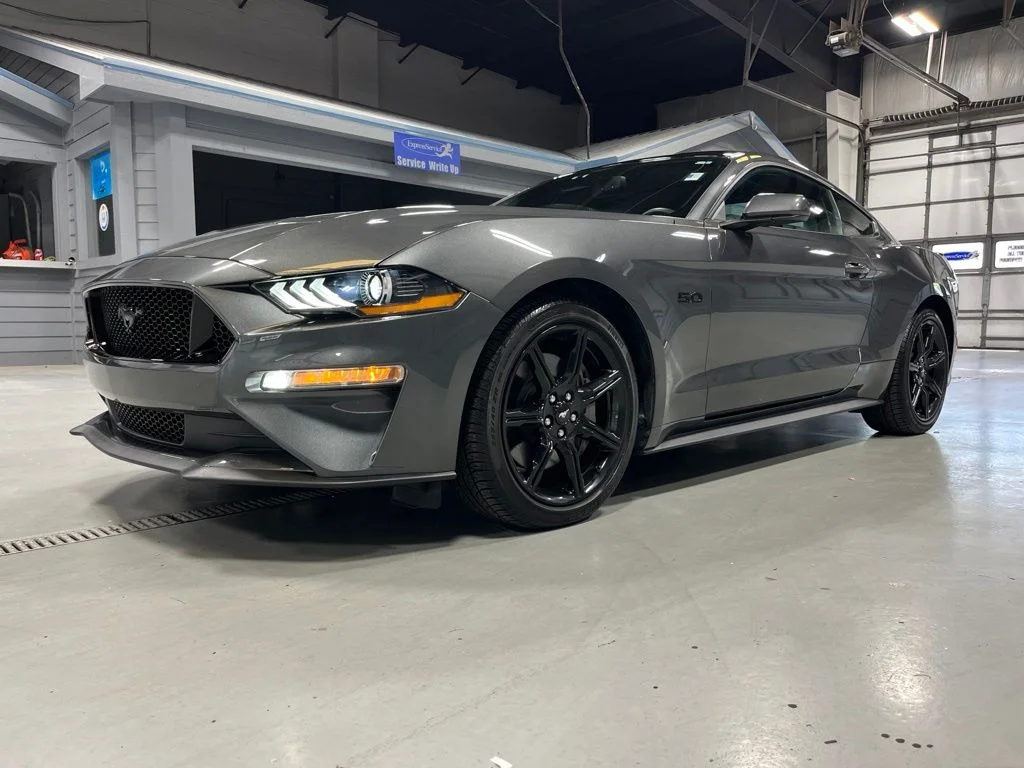 Used 2020 Magnetic Ford GT image 3