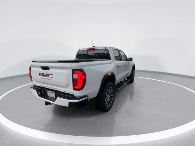 Used 2024 White GMC Denali image 7