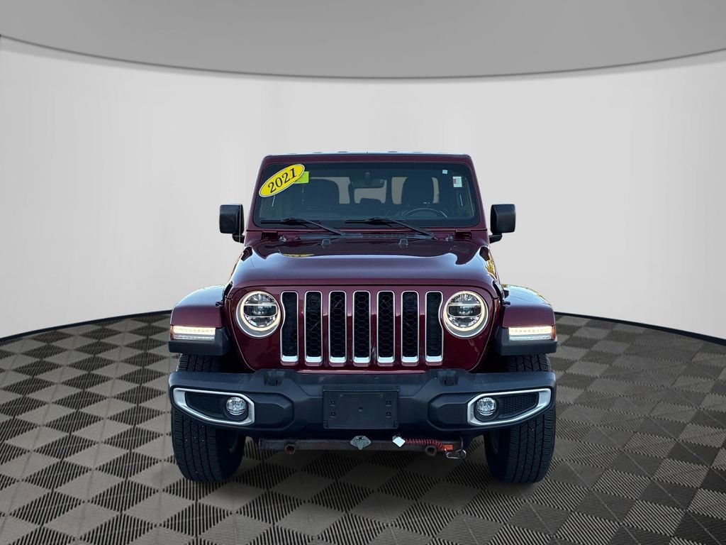 Used 2021  Jeep Overland image 2