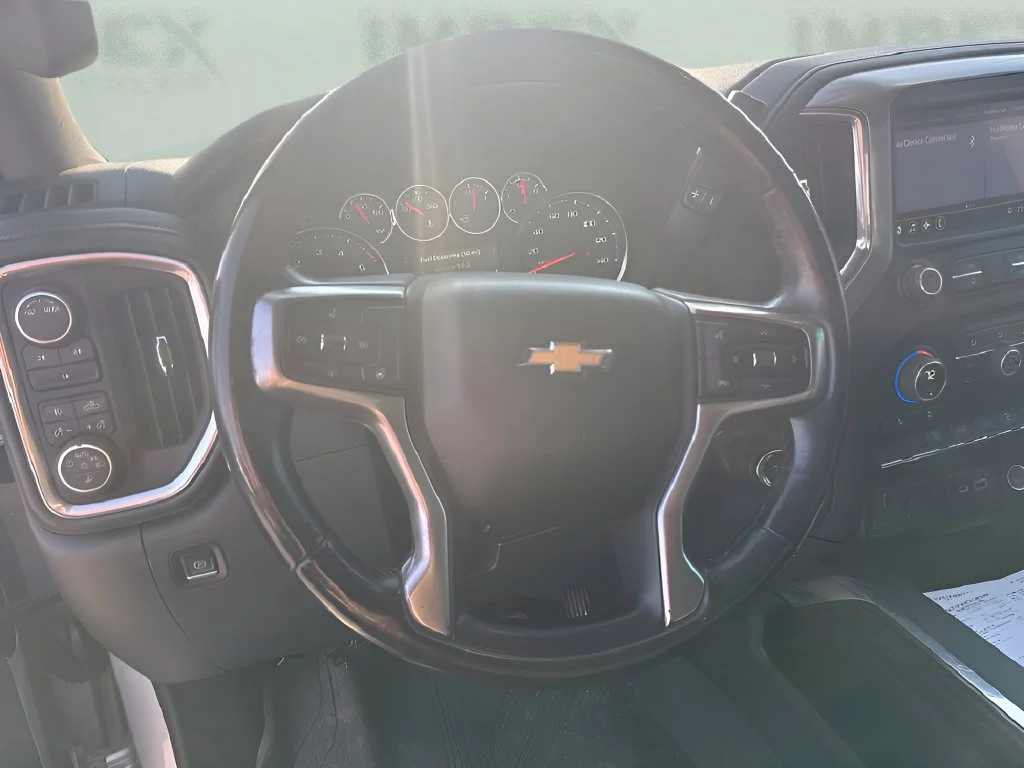 Used 2022 Silver Chevrolet LT image 11