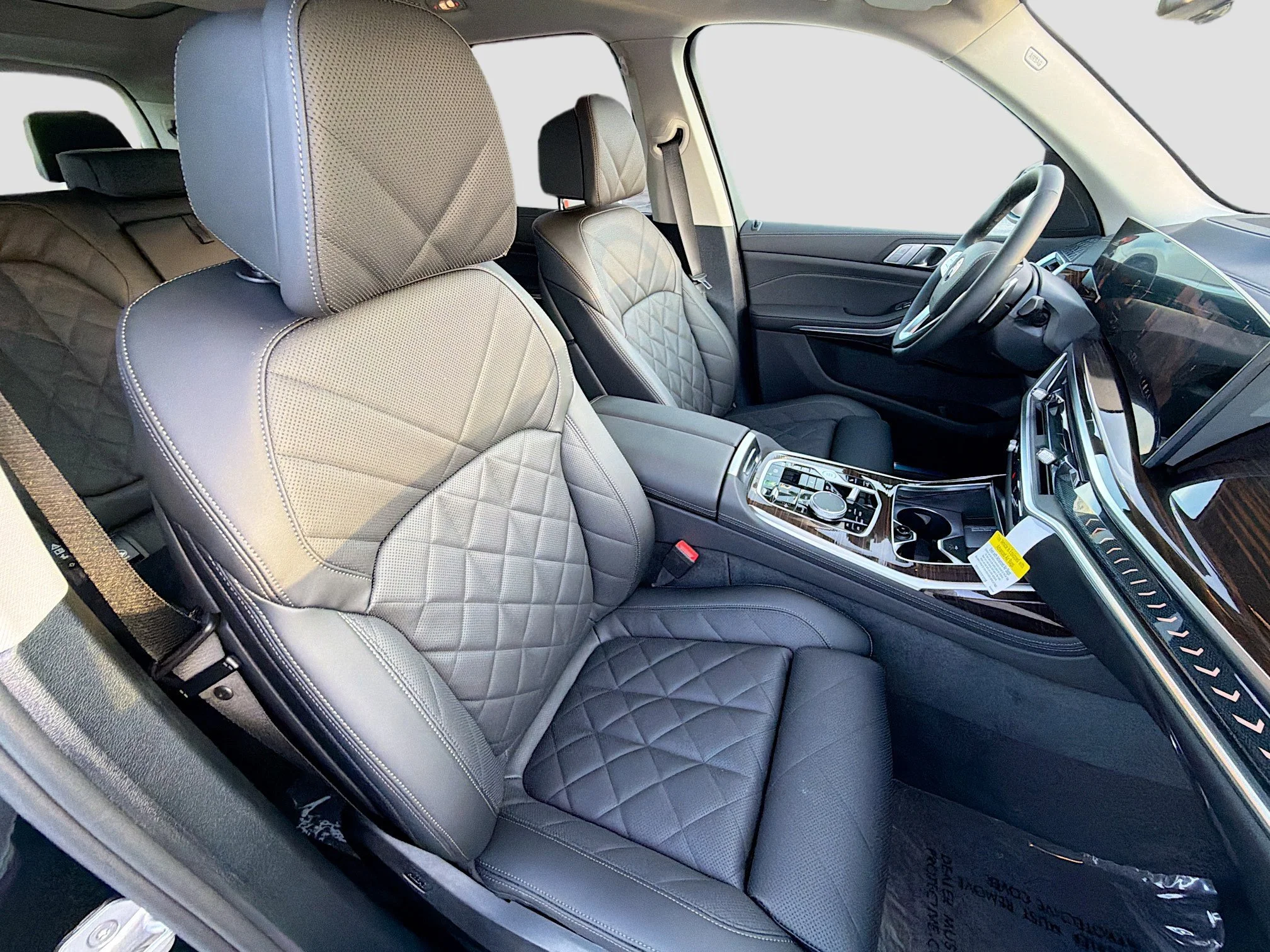 New 2027 Black Sapphire Metallic BMW xDrive40i image 16