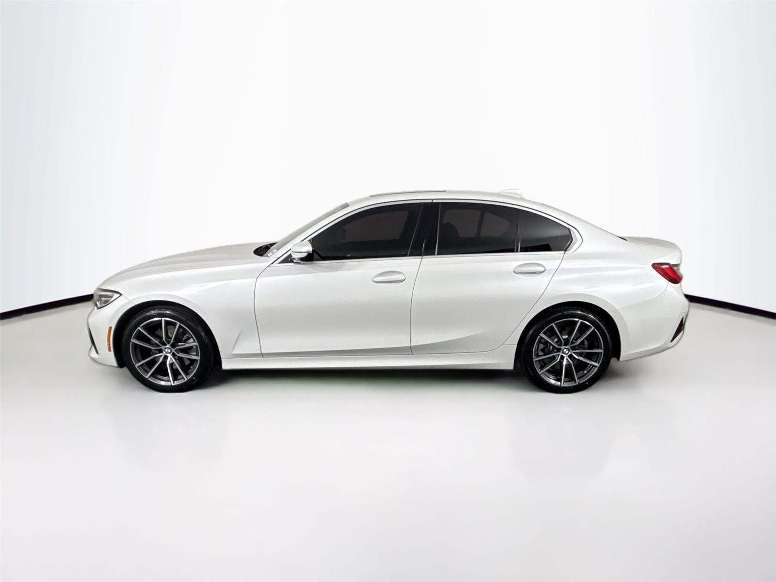 Used 2019 Mineral White Metallic BMW 330i xDrive image 14