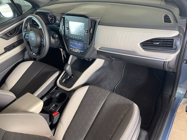 Used 2025 Blue Subaru Base image 17