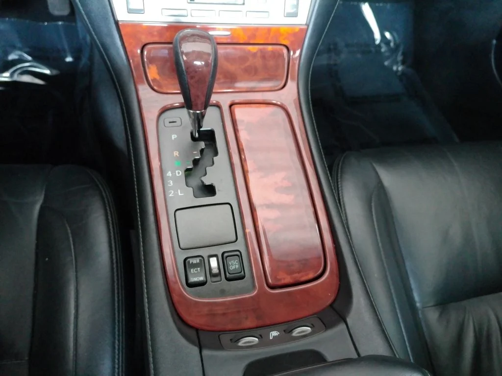 Used 2005 Silver Lexus 430 image 20