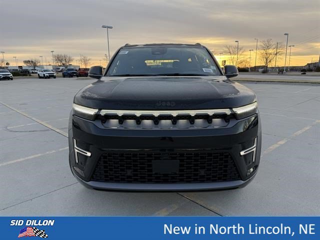 New 2026 High Gloss Black Exterior Paint Jeep Limited Altitude 4x4 image 3