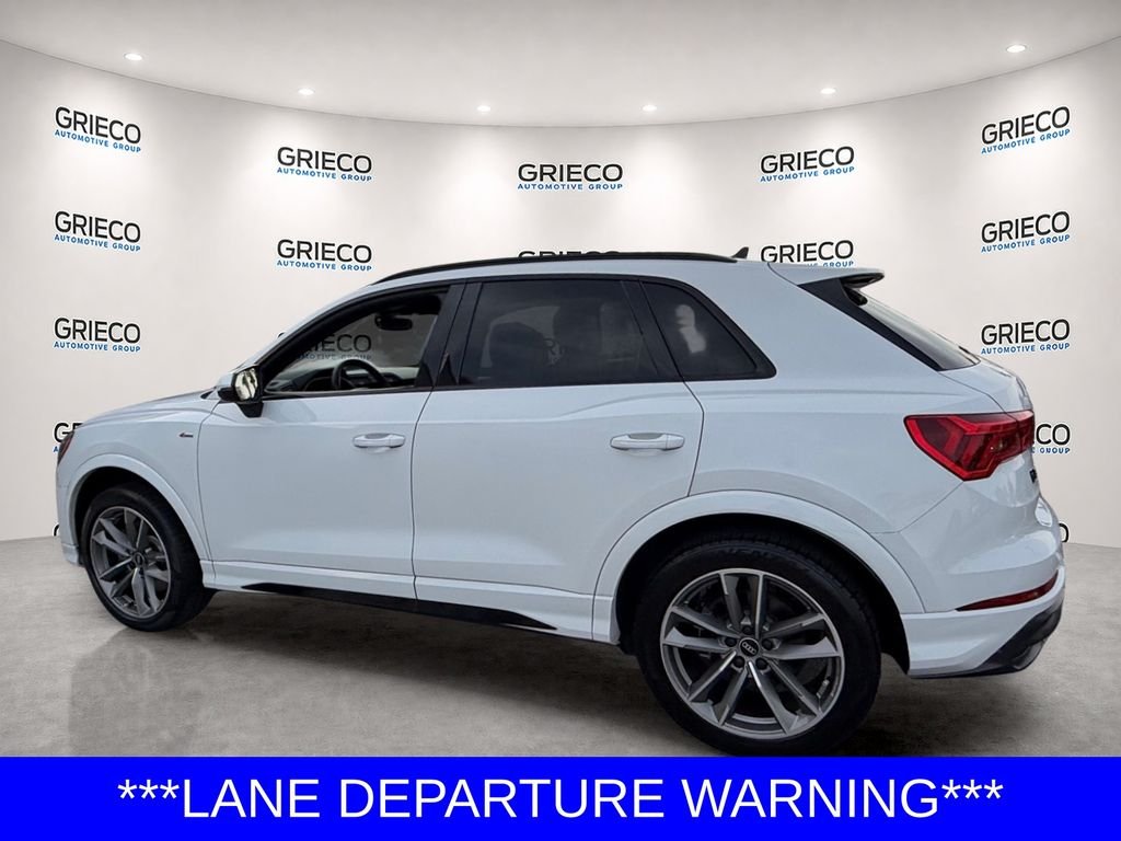 Used 2022 White Audi Premium image 5