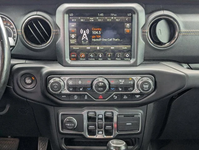 Used 2021 Snazzberry Pearlcoat Jeep Overland image 14