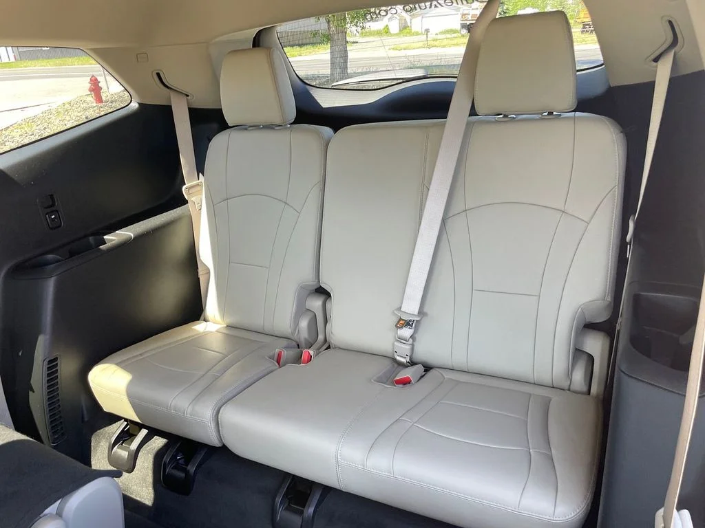 Used 2020 Dark Moon Blue Metallic Buick Essence image 10