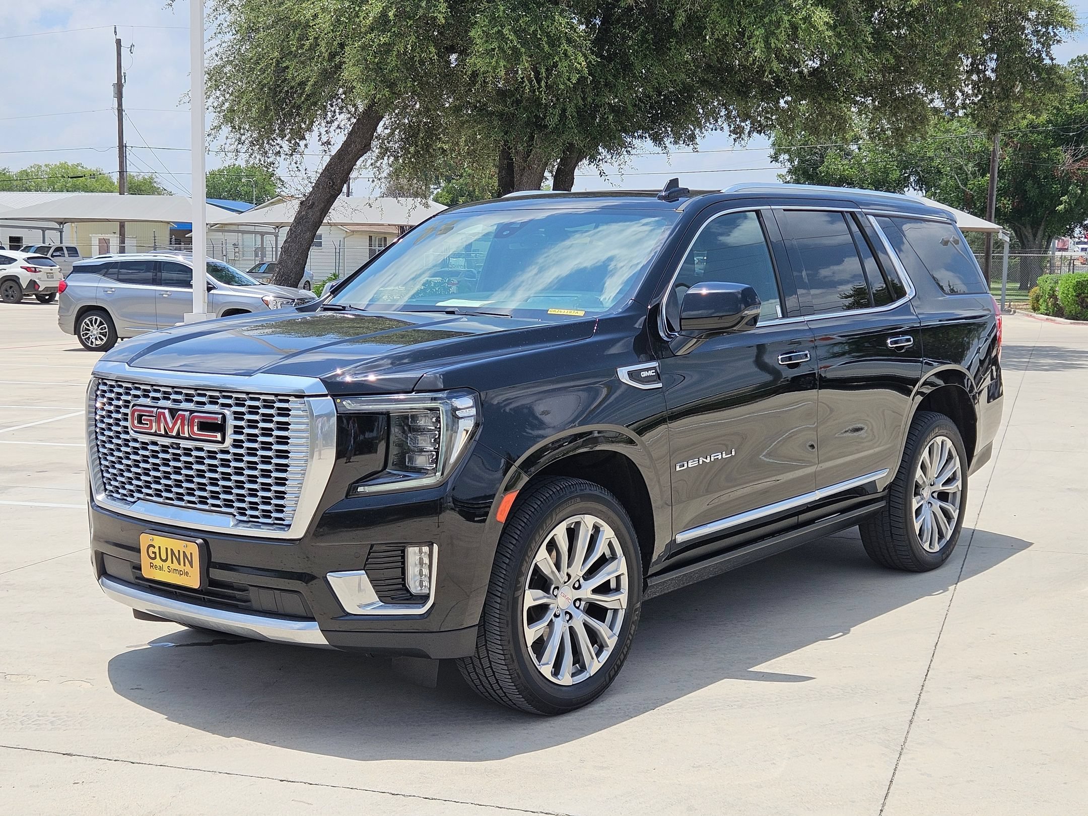2022 GMC Yukon Denali - Photo 8