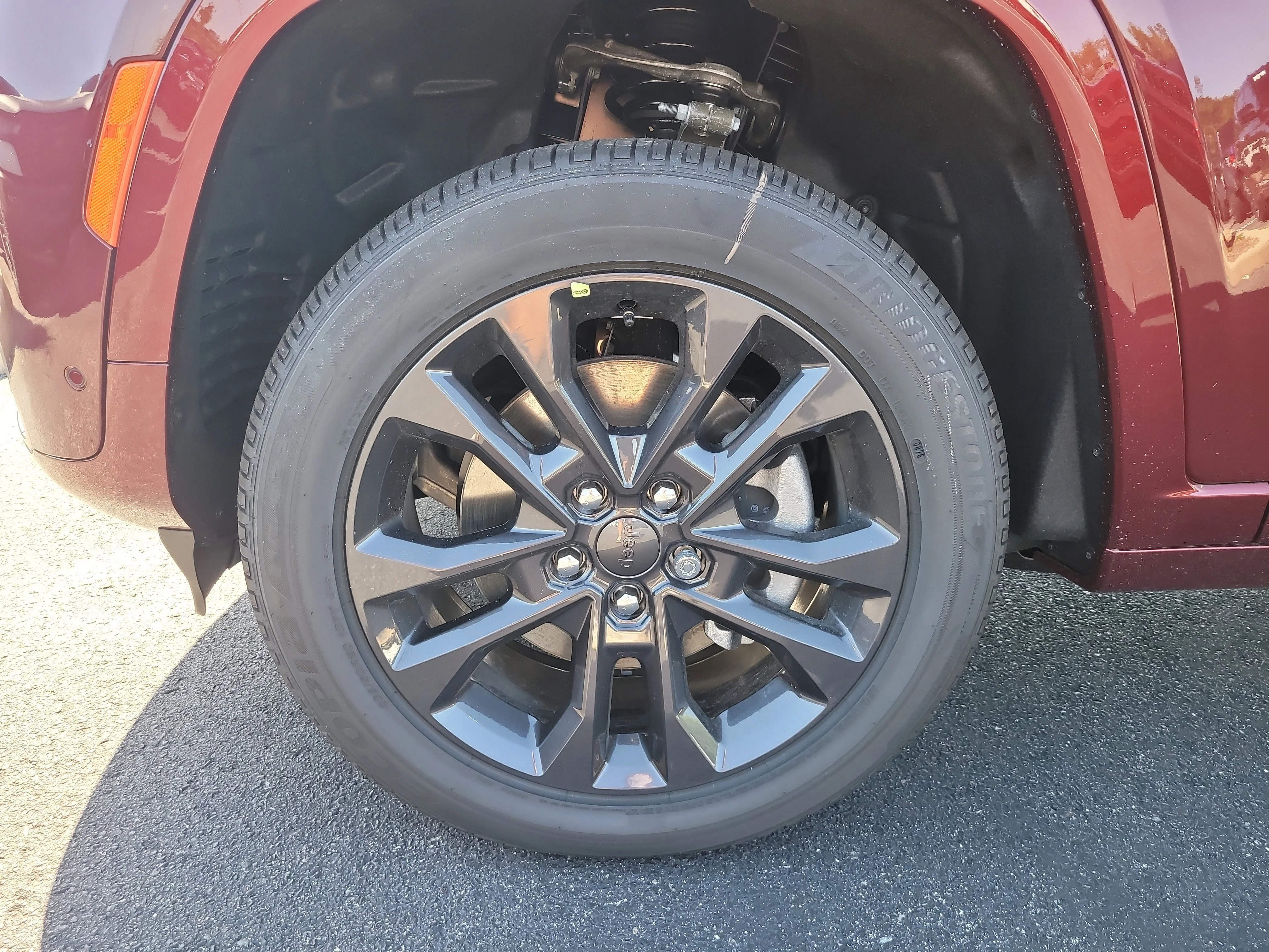 New 2026 Velvet Red Pearlcoat Jeep Limited Reserve image 9
