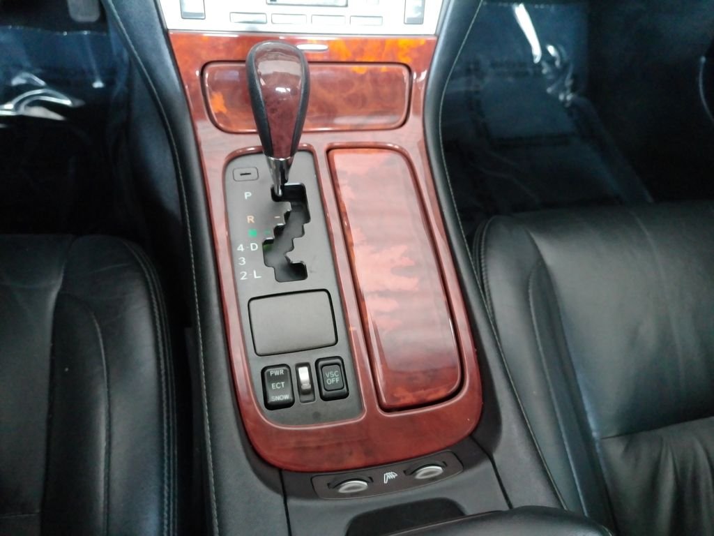 Used 2005 Silver Lexus 430 image 20