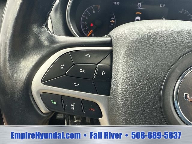 Used 2022 Bright White Clearcoat Jeep Limited image 33