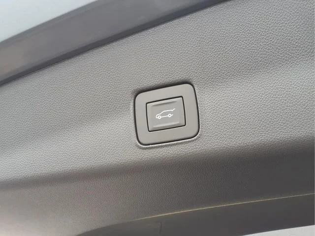 New 2026 Mosaic Black Metallic Chevrolet RS image 27