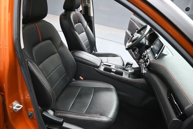 Used 2022 Orange Nissan SR image 25