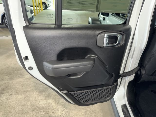 Used 2022 Bright White Clearcoat Jeep Unlimited Willys image 15