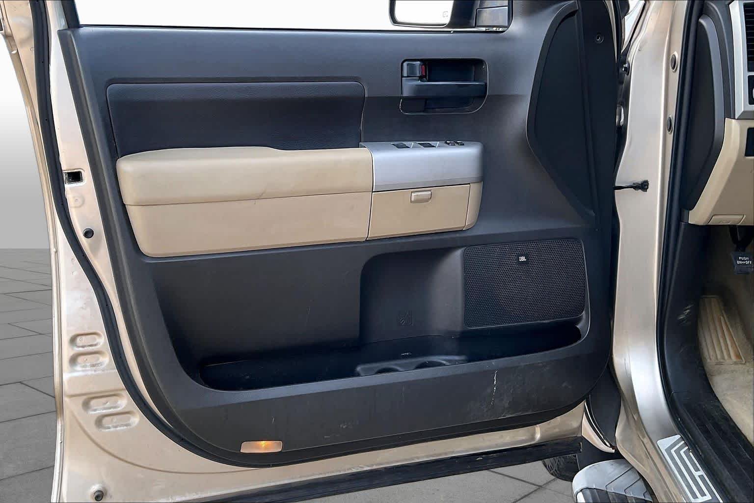 Used 2008 Desert Sand Mica Toyota SR5 image 18