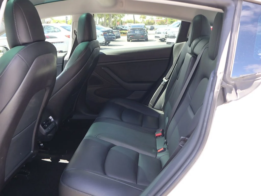 Used 2020 White Tesla Long Range image 35