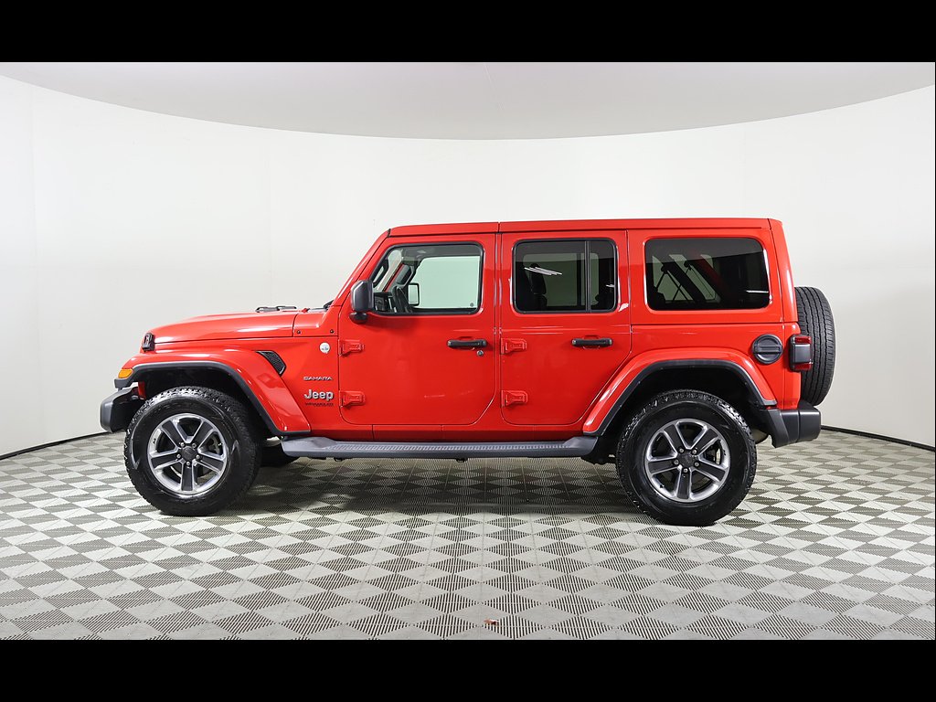 Used 2019 RED Jeep Sahara image 3