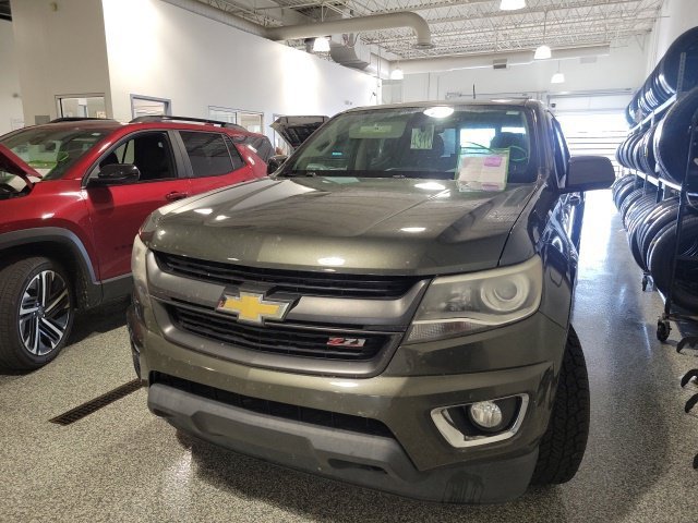 Used 2018 Green Chevrolet Z71 image 1