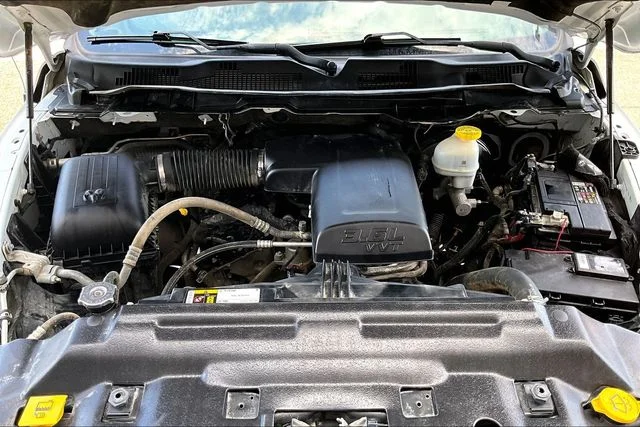 Used 2022 White Ram SLT image 30