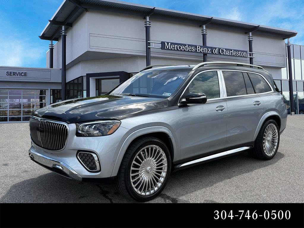 Certified Used 2025 Cirrus Silver (Upper) / Obsidian Black Metallic (Lower) Mercedes-Benz Maybach GLS 600 image 7