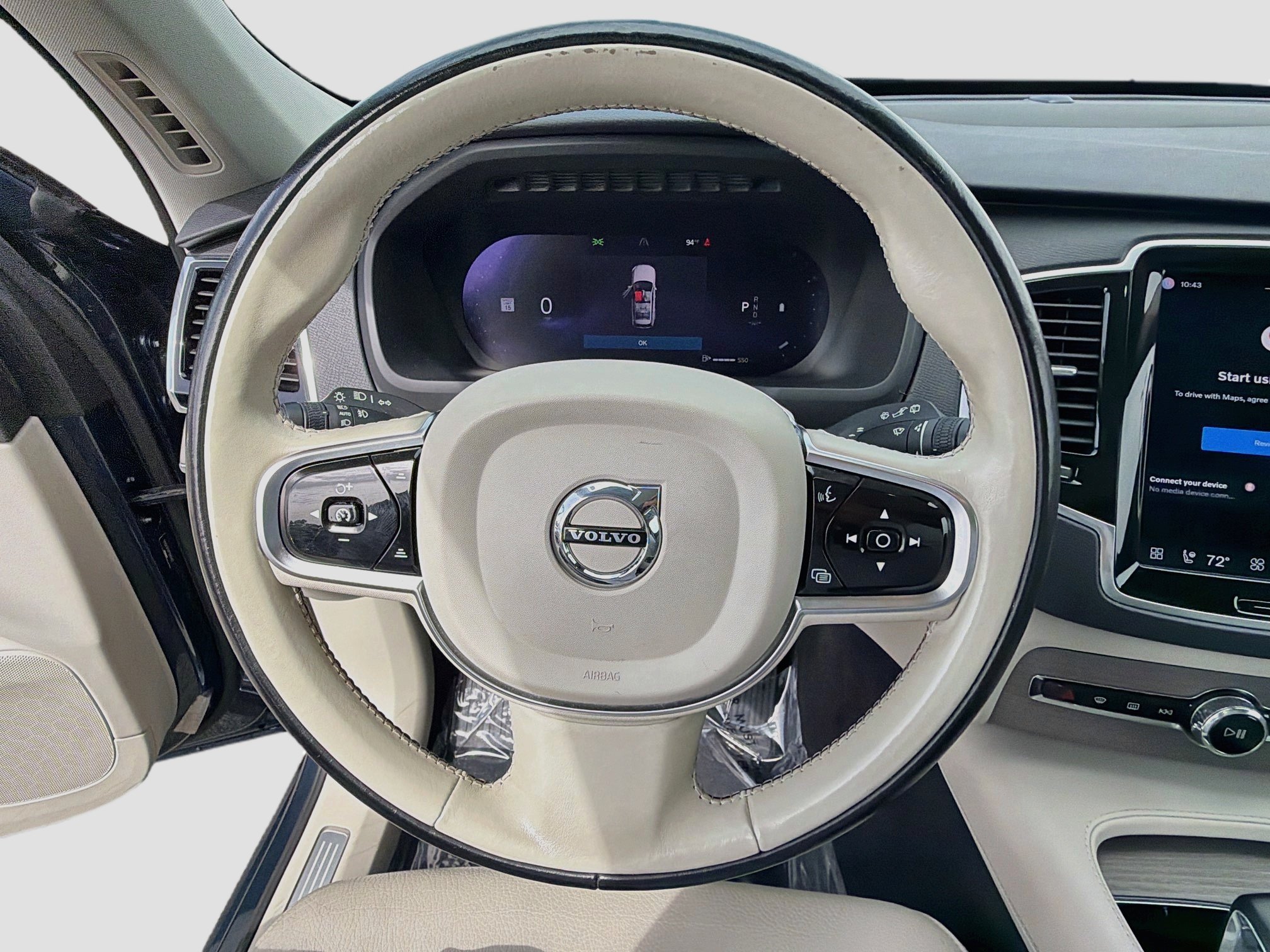 Used 2023 Thunder Gray Metallic Volvo Plus image 40