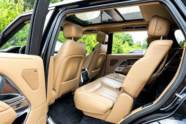 Used 2023 Black Land Rover SE image 53
