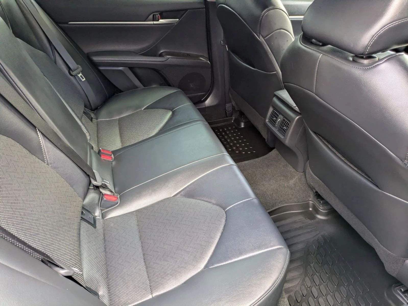 Used 2024 Reservoir Blue Toyota XLE image 18