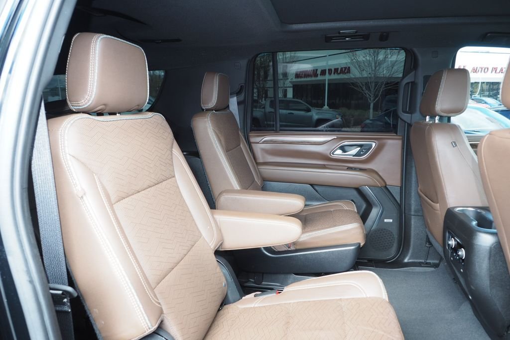 Used 2022 Black Chevrolet High Country image 21