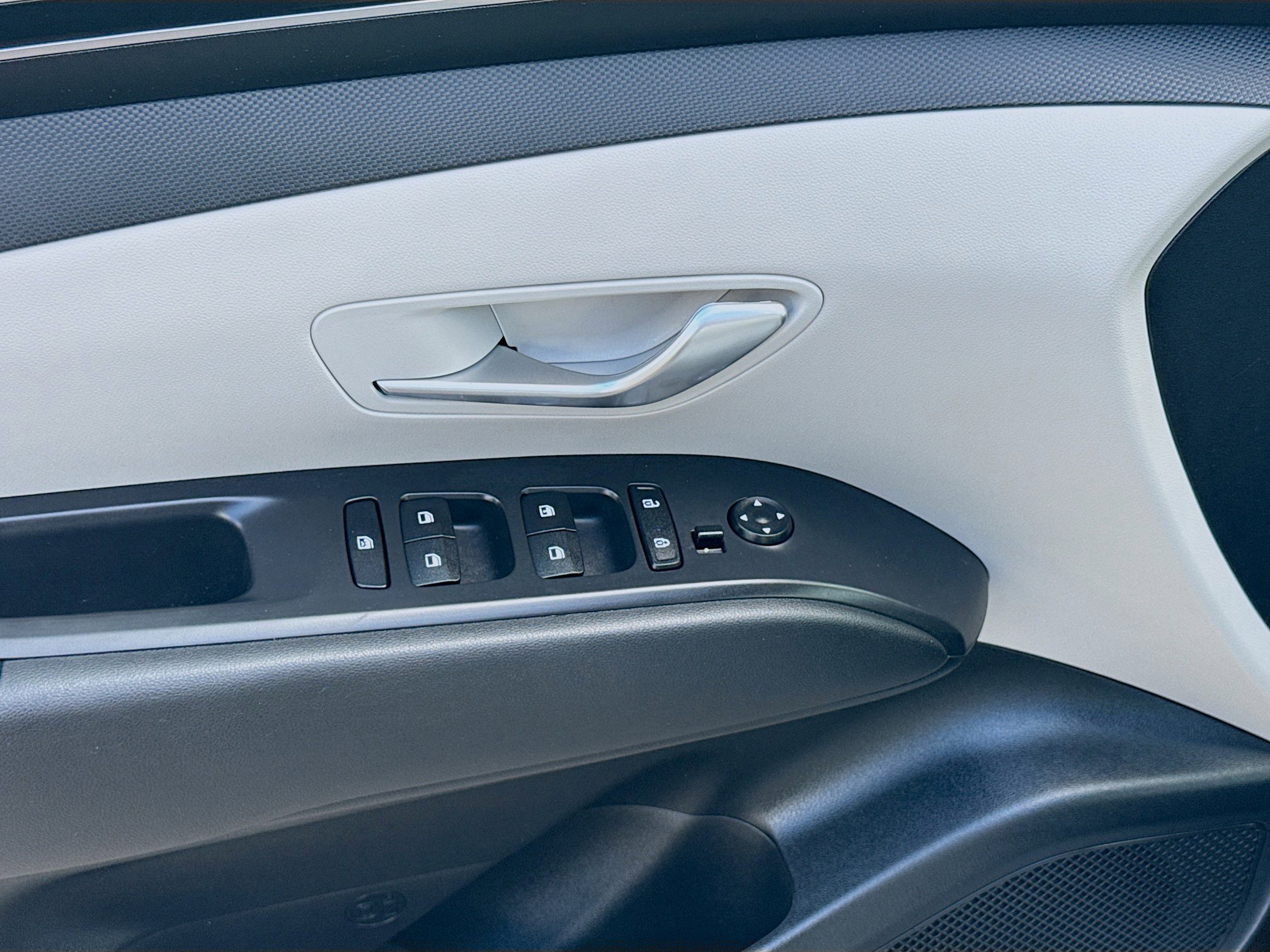 2024 Hyundai Tucson SE - Photo 14