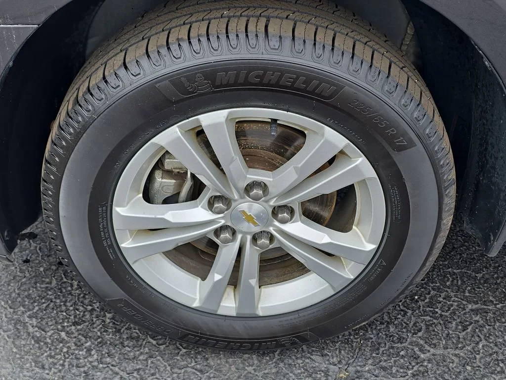 Used 2016 TUNGSTEN METALLIC Chevrolet LT image 33