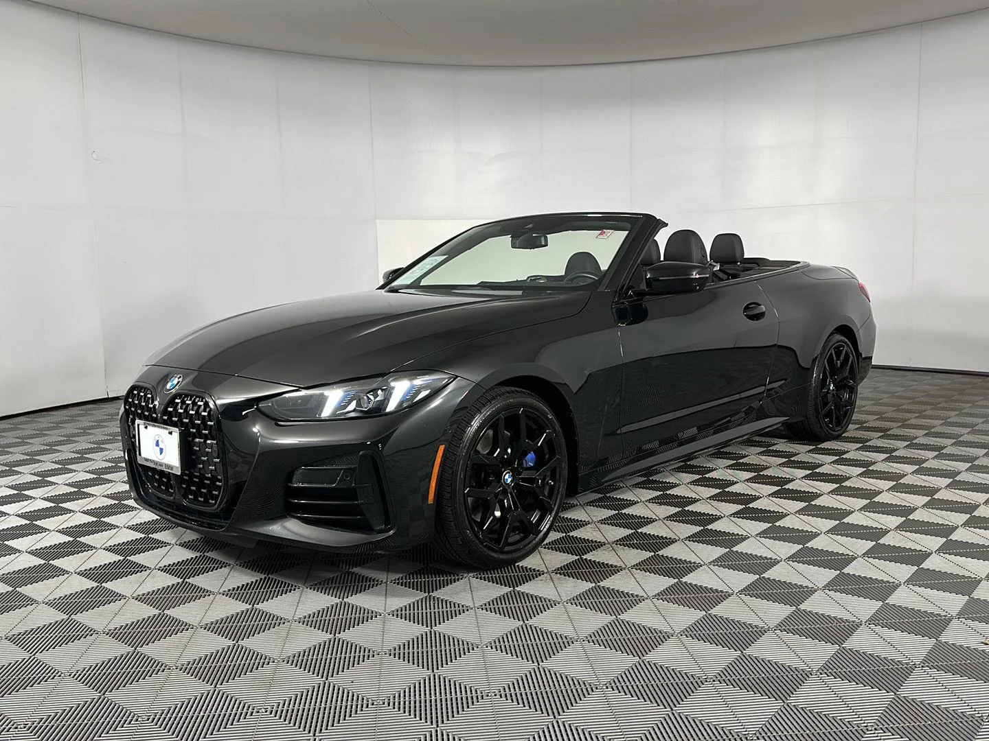 Used 2025 Black Sapphire Metallic BMW 430i xDrive image 4