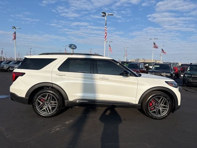 New 2026 Star White Metallic Tri-Coat Ford ST image 39