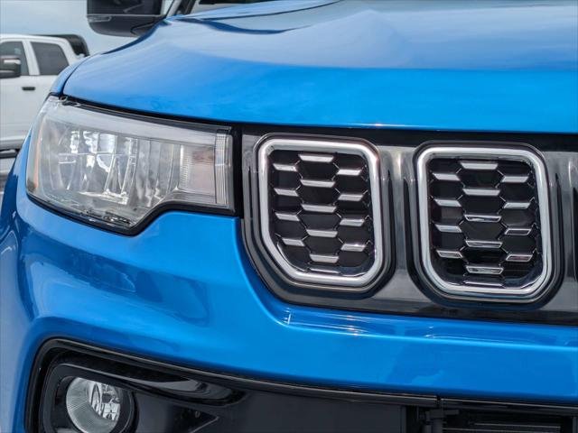 New 2026 Hydro Blue Pearl-Coat Exterior Paint Jeep Limited image 35