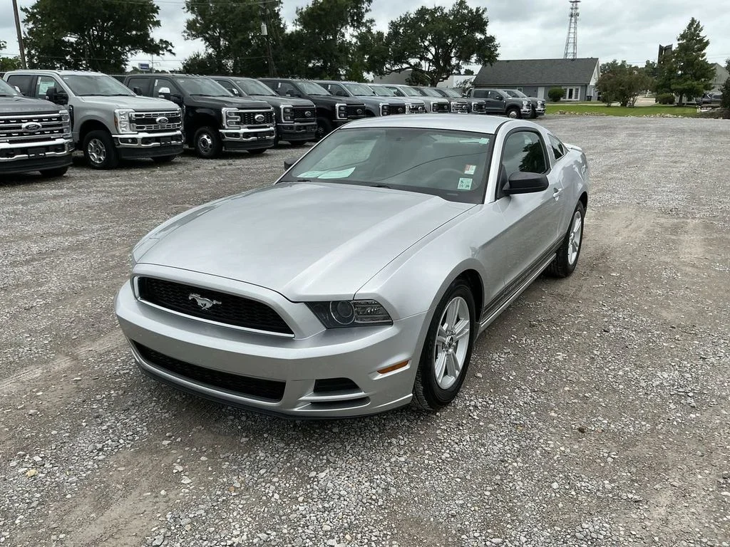 2013 Ford Mustang V6's photo