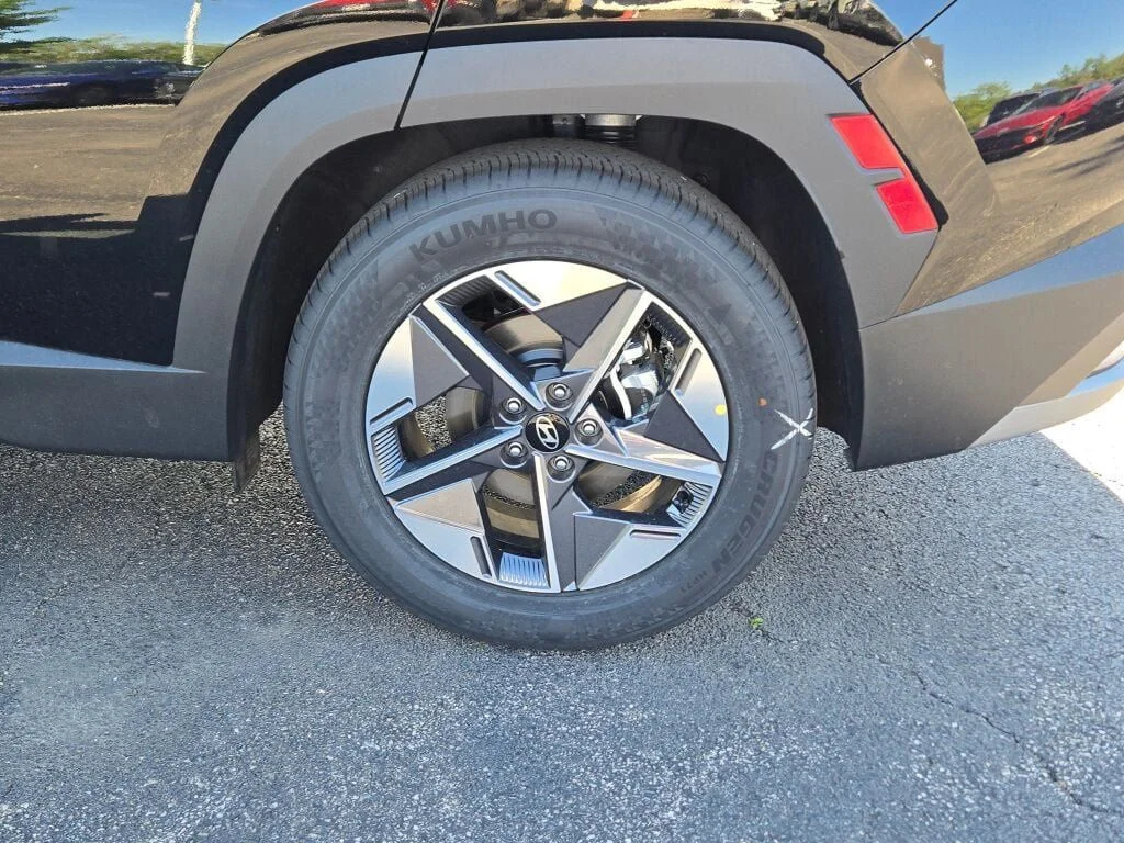 Used 2026 Black Hyundai SEL image 15