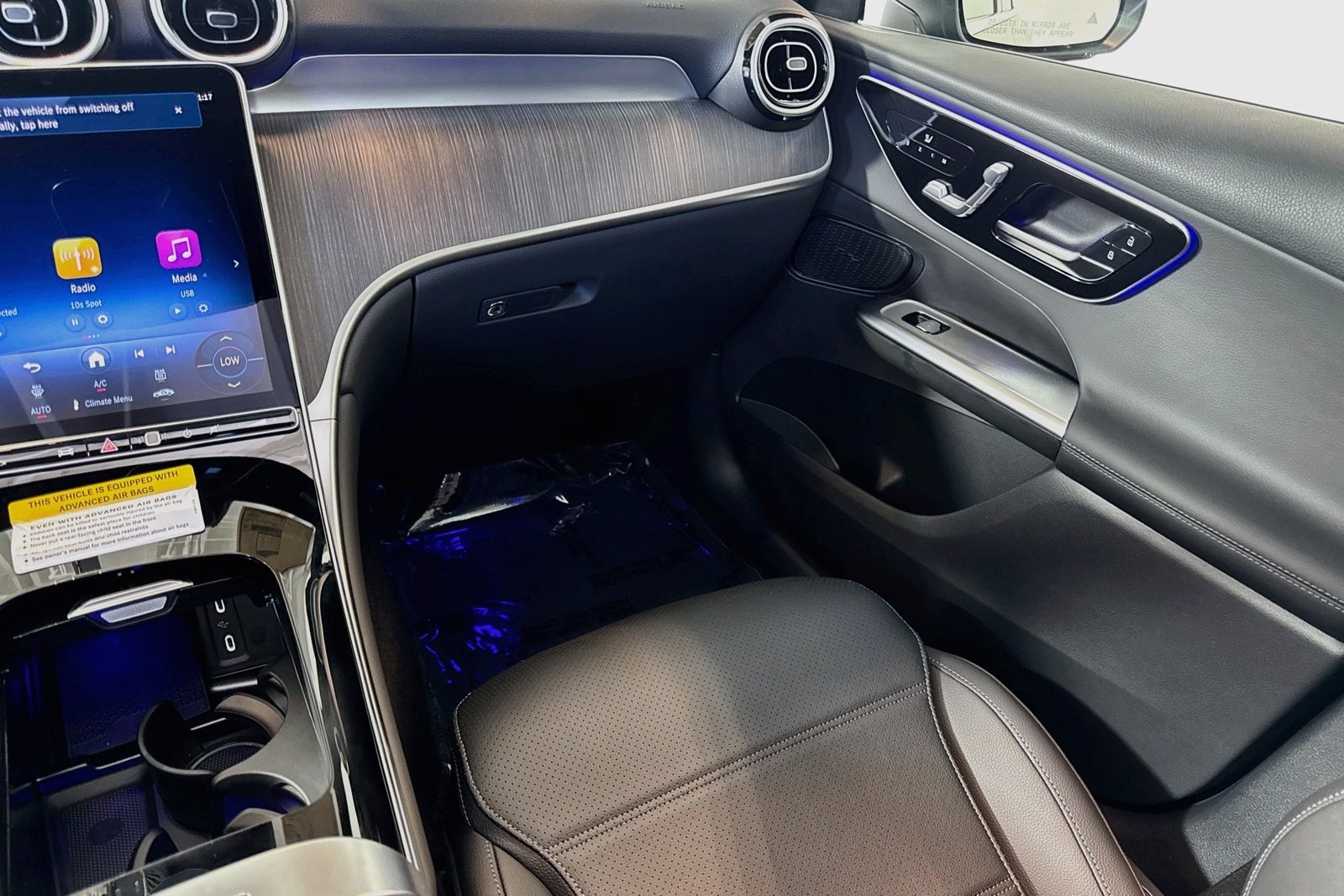 New 2026 Black Mercedes-Benz GLC 300 image 21