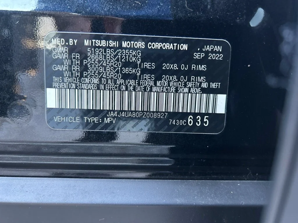 Used 2023 Black Mitsubishi SE image 46